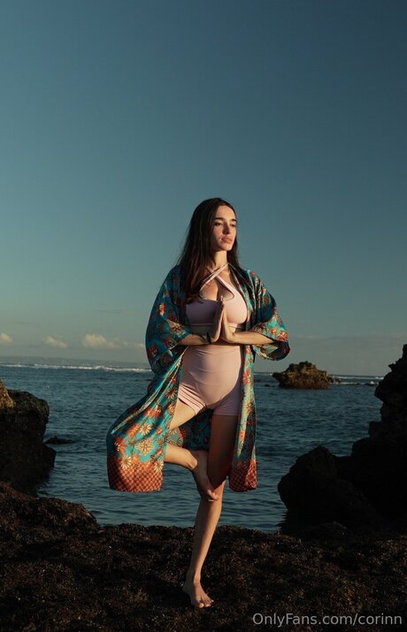 corinn top star pictures