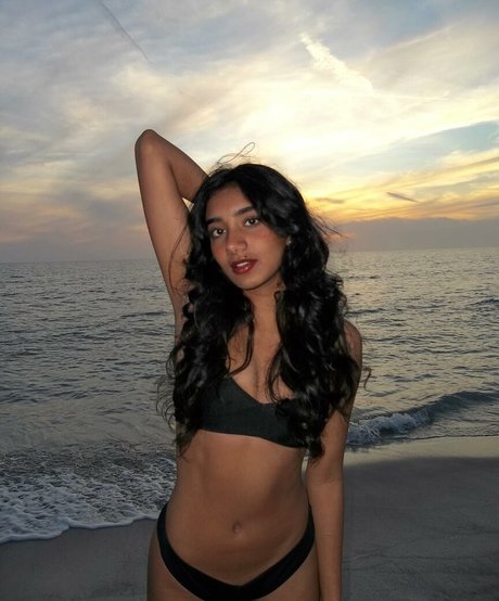 Maya Mayanalluri model sex img