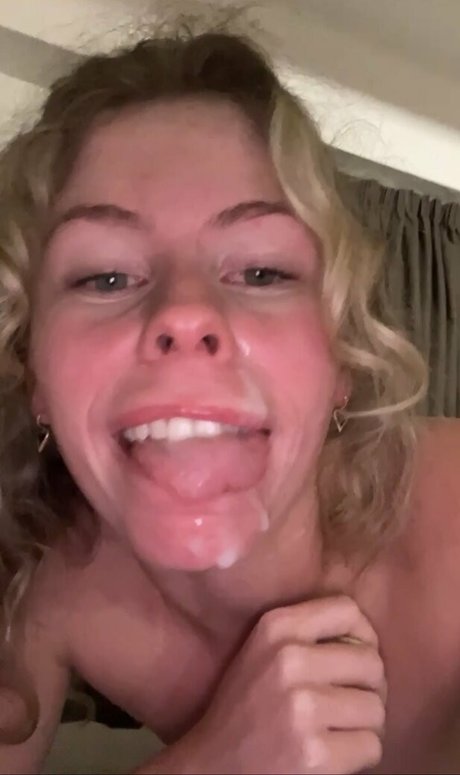 Joinersamanthax beautiful actress pics