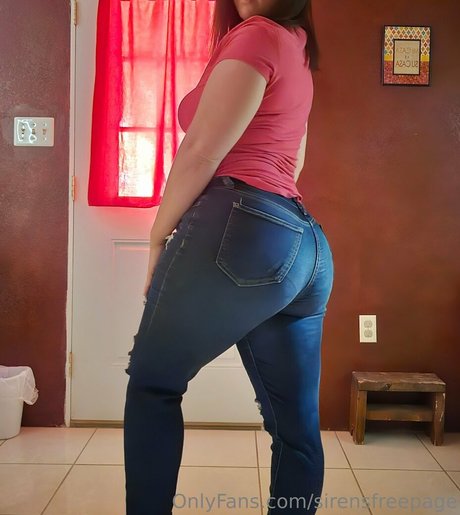 sirensfreepage model adult photo