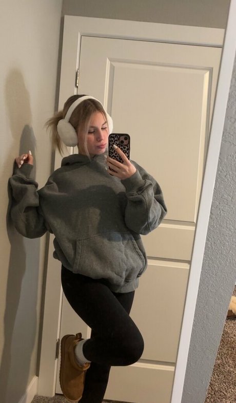 brynnxbanks nice actress image