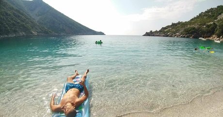 kostasxadriana sexy pornstar photo