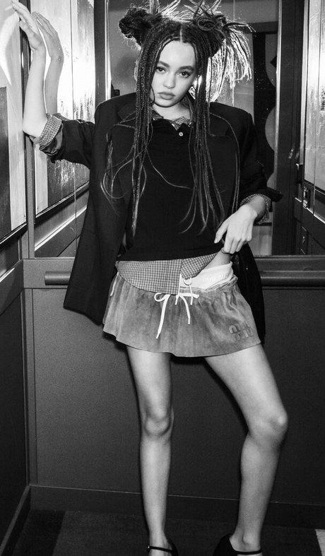 Nico Parker model top pictures