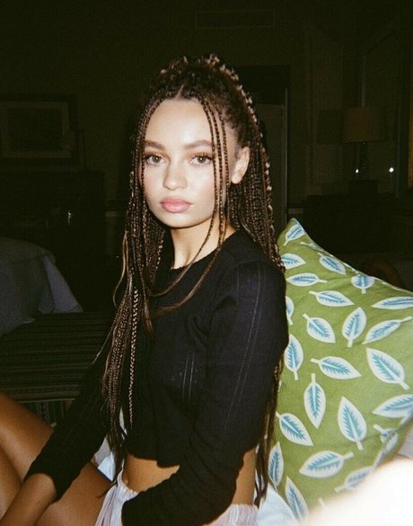 Nico Parker star nude photos