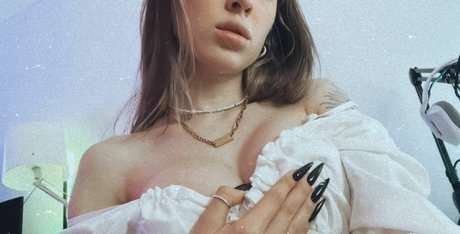 Gensyxa Twitch porn star pictures