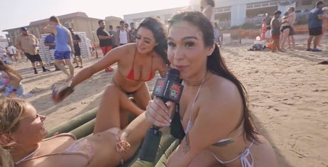 NerdballerTV star nice pics