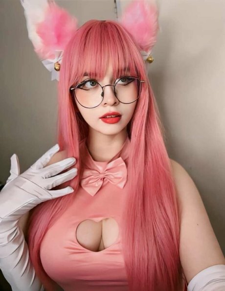 luly1980s porn model photos