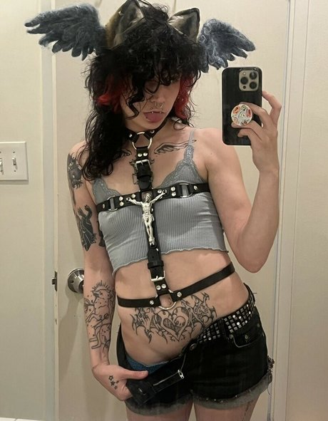 CanineCrucifix naked star pic