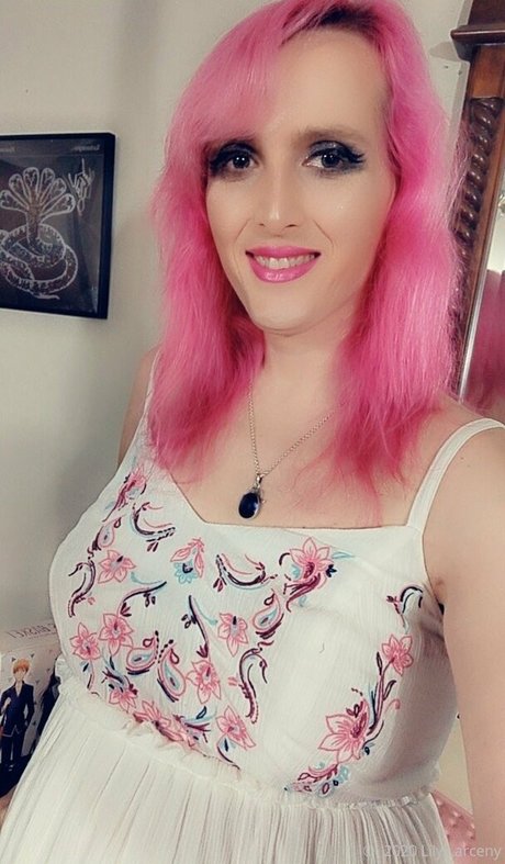 lilylarceny free pornstar images