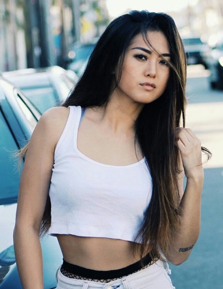 Erika Fong pornstar naked img