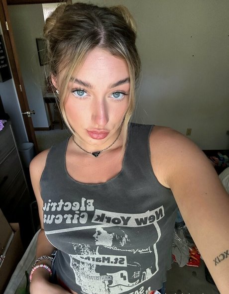 taylahhbabyyy star art pics