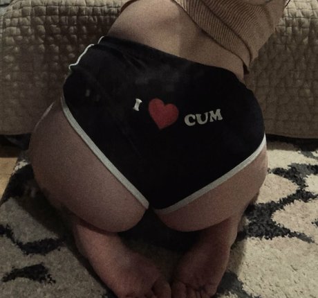 Hotjorts pornstar nude picture