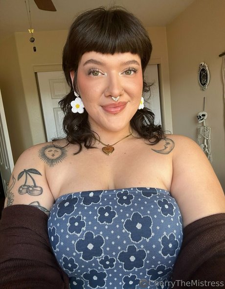 thick latina milf onlyfans hot naked archive