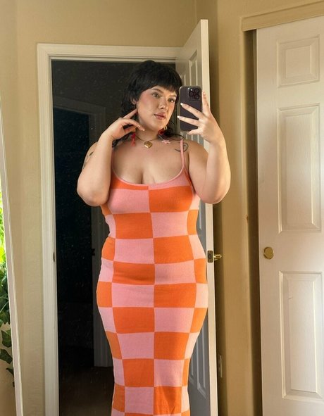 cherryishairy hot star pic