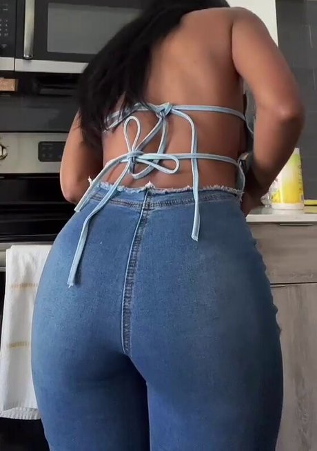 warriyah model adult pics