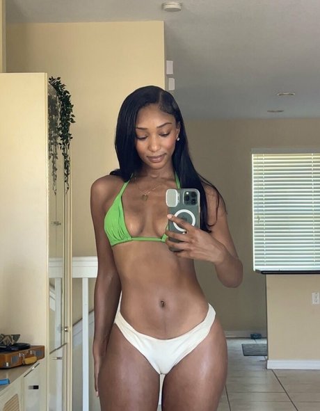 warriyah model art photos