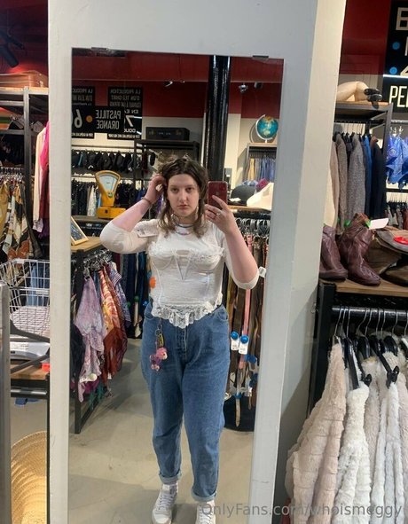 whoismeggy erotic model image