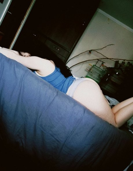 Akiracat nude pornstar img