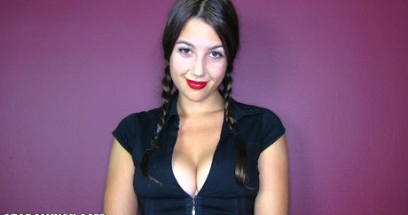 Ceara Lynch sexy actress galleries