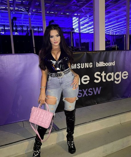 Mae Welsch star nudes pic