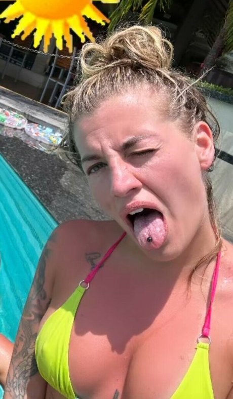 Silvia and Eveline Dellai sexy model photos