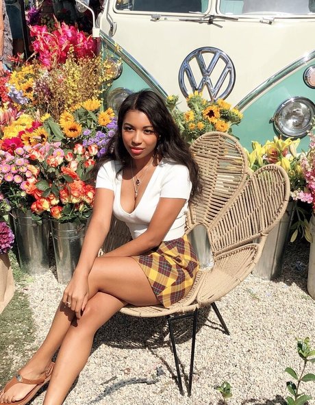 Mica Burton top model galleries