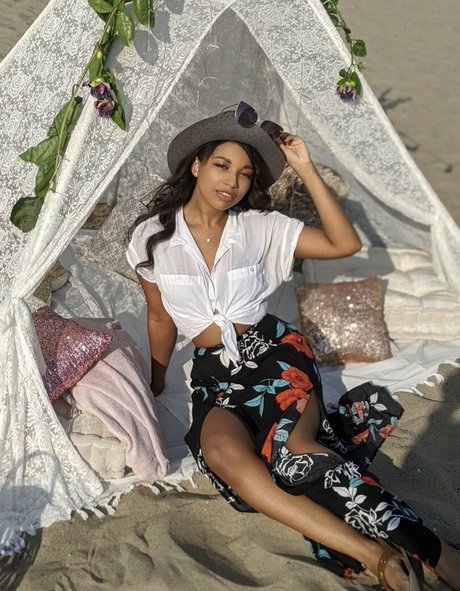 Mica Burton exclusive pornstar photos