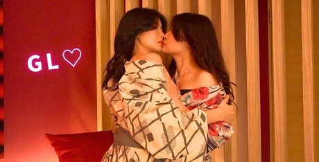 Ponya Vlog erotic pornstar photos