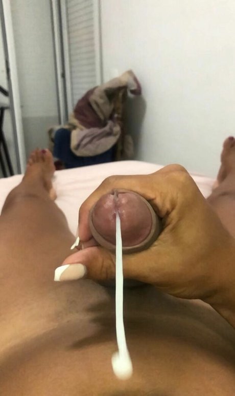 ladyboyqueen1 exclusive model pics