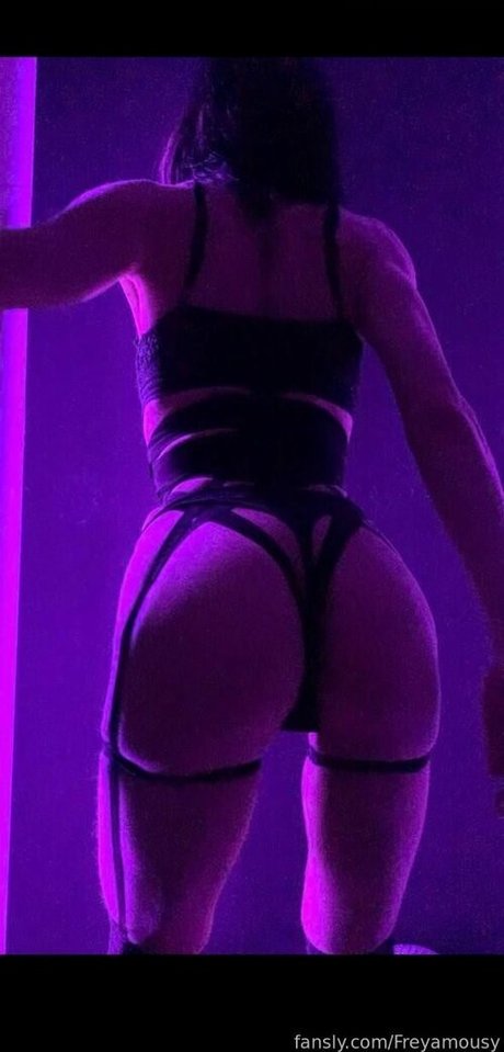 Freyamousy adult star image