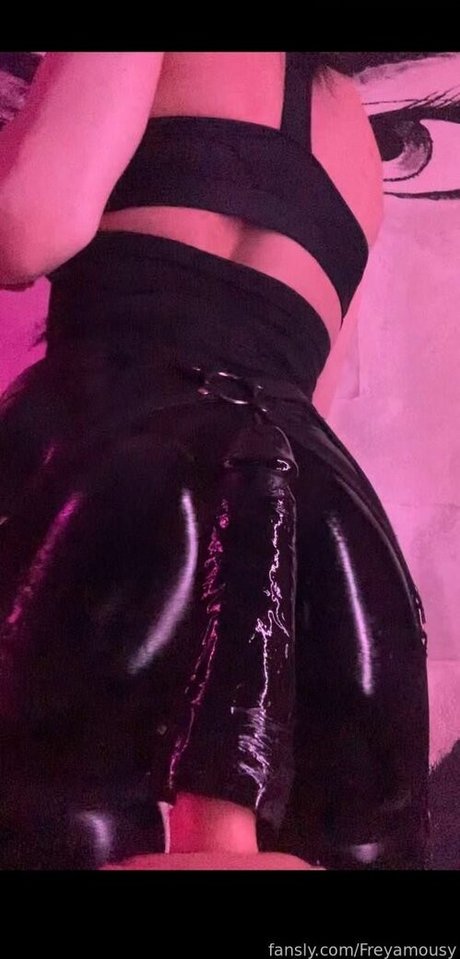 Freyamousy nude actress photos