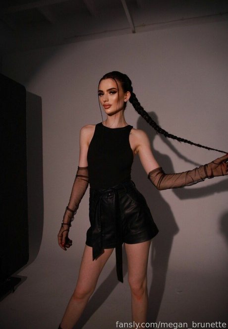 megan brunette star pretty gallery