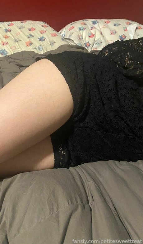 petitesweettreat Profile Photo