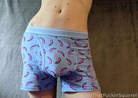 ThatFuckinSquirrel naked actress pictures