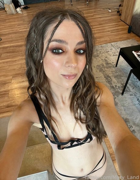 Mary Land art pornstar galleries