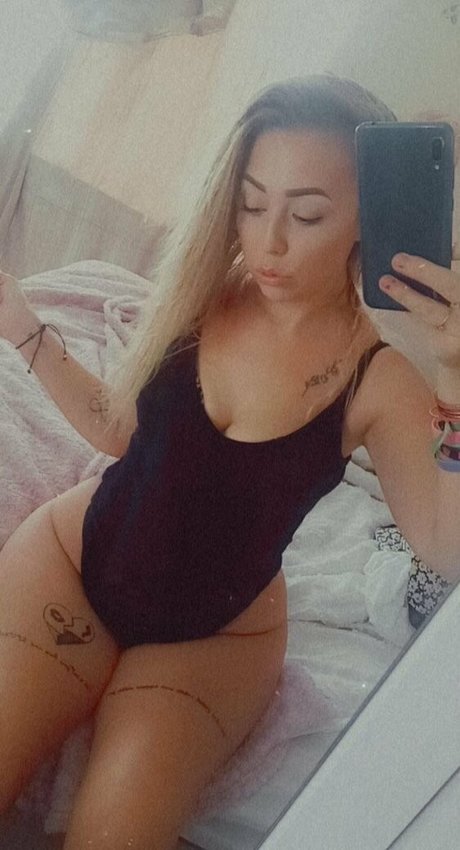 Amysonly145 art pornstar gallery