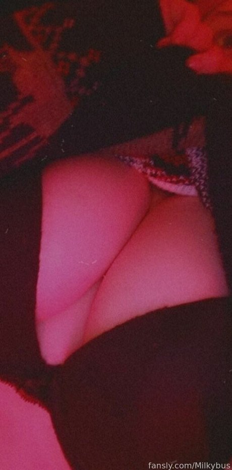 big tits mom onlyfans top gallery