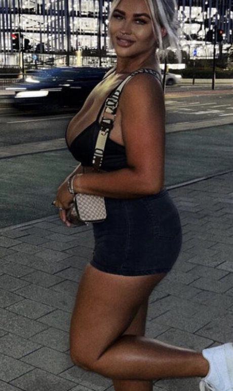 Nicole Barker xxx pornstar pic