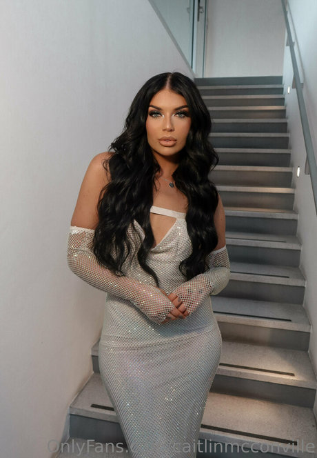 Caitlin McConville star perfect pictures