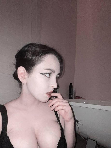 pregnant teen onlyfans sexy nude images