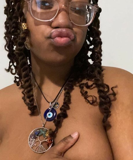 blaxkbunny star naked photo