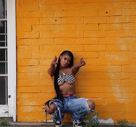 MilaJ Profile Photo