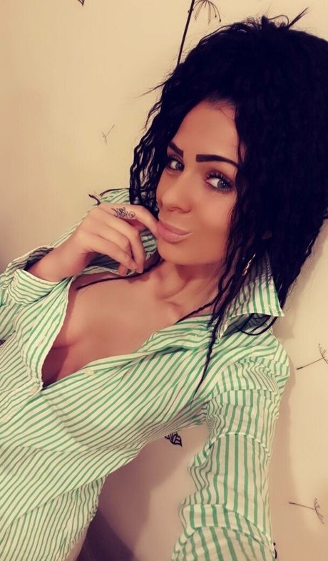 Iasmina Roxana exclusive pornstar photo