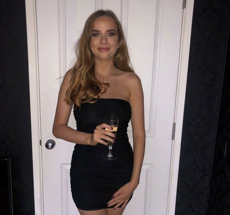 Alicia Ivatt free star photo