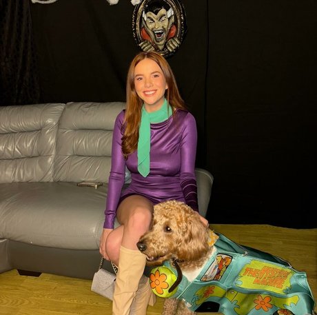 Alicia Ivatt star art pic