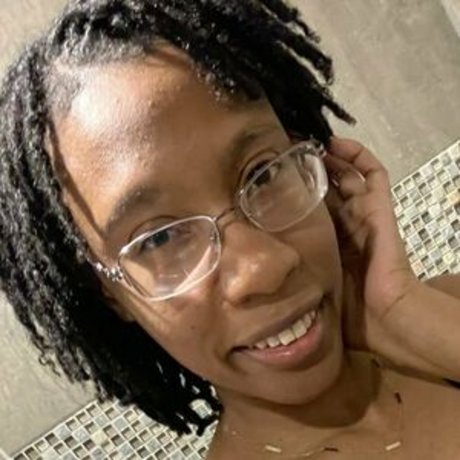 strawberry bubbles beautiful actress photos