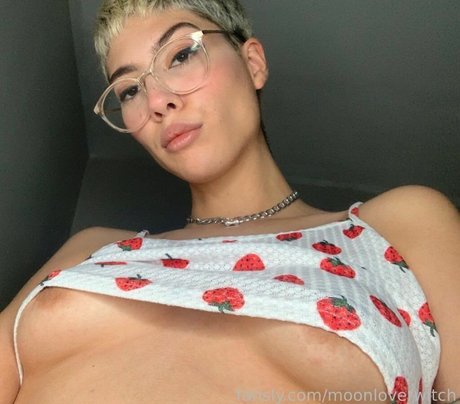 MoonloverWitch model hd galleries