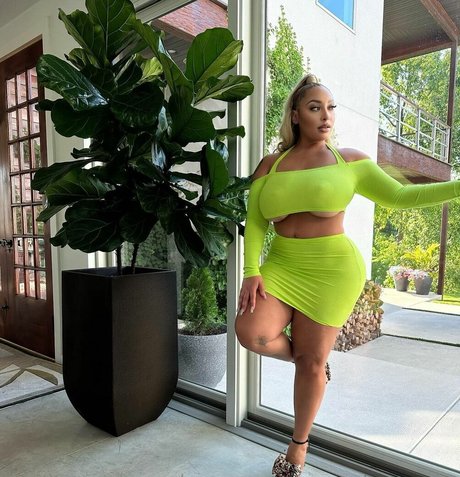 tylea adore free pornstar image