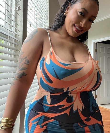 tylea adore model naked pictures