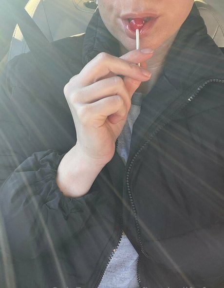 thetoplesstrainer star hot archive